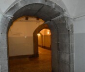 Korridor i fortet Korridor i Middelgrundsfortets fredstidskaserne