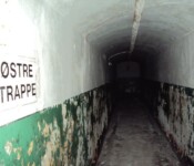 Korridor ved østre trappe, Middelgrundsfortet