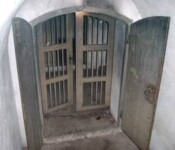 Dør til ammunitionsmagasin Københavns befæstning, ammunitionsmagasin Vestvolden