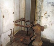 Ammunitionselevator i batteri på Vestvolden Ammunitionselevator i batteri på Vestvolden